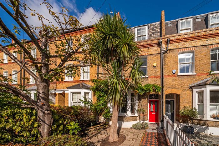 4 Bedroom Terraced House For Sale In Lillieshall Road, London, SW4