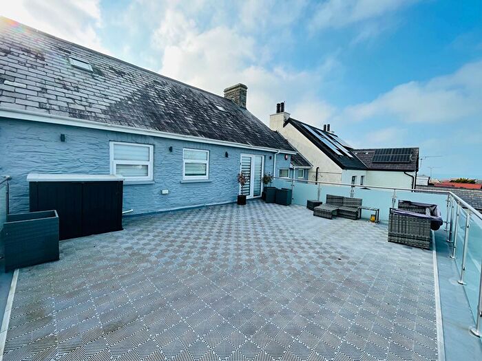 4 Bedroom Maisonette To Rent In Cardigan, SA43