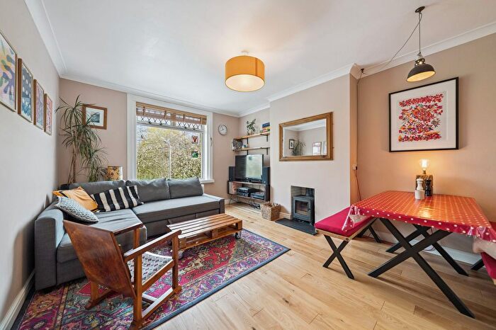 3 Bedroom Flat For Sale In Florida Crescent, Mount Florida, Glasgow, G42