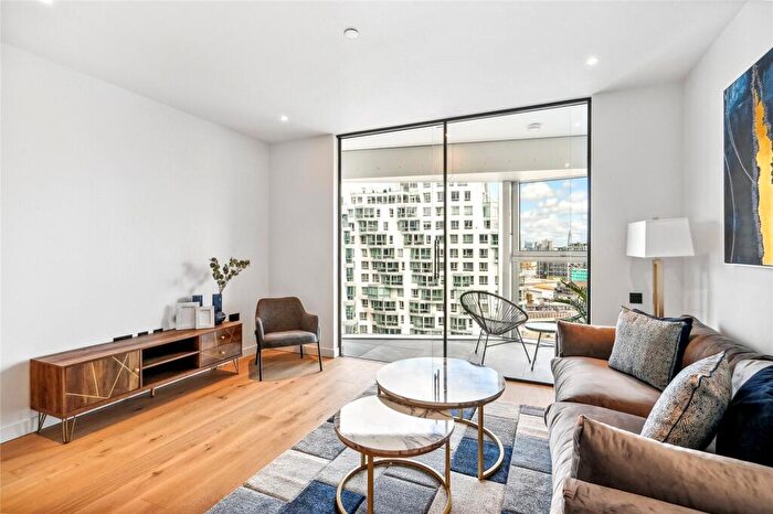 1 Bedroom Apartment To Rent In Electric Boulevard, London, SW11