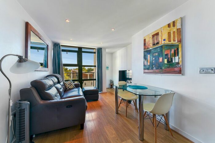 1 Bedroom Flat To Rent In Repton House, SW15