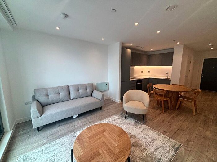 2 Bedroom Apartment To Rent In Victoria House, Great Ancoats Street, M4