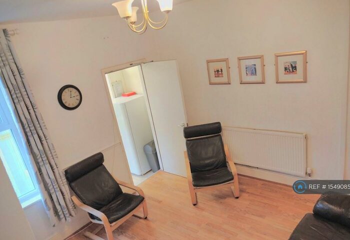 4 Bedroom End Of Terrace House To Rent In Northfield Road, Coventry, CV1