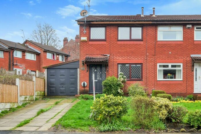 3 Bedroom Semi-Detached House To Rent In Oakworth Street, Manchester, M9