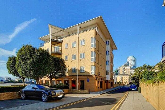 2 Bedroom Flat To Rent In Atlantic Court, Jamestown Way, E14