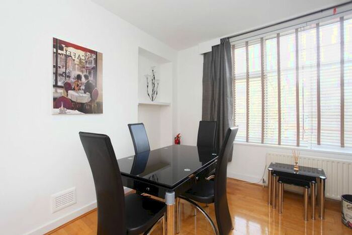 1 Bedroom Flat To Rent In Finchley Road, St John's Wood, London, NW8