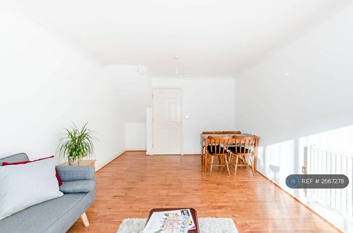 3 Bedroom Terraced House To Rent In Banfield Road, London, SE15