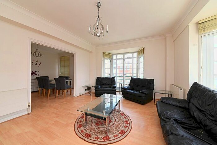 2 Bedroom Flat To Rent In Dorset House, Gloucester Place, London, NW1