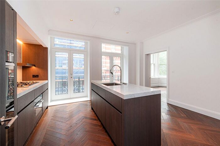 1 Bedroom Flat To Rent In Palace Street, Westminster, London, SW1E