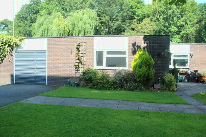 2 Bedroom Semi-Detached Bungalow To Rent In Riverside Drive, Solihull, B91