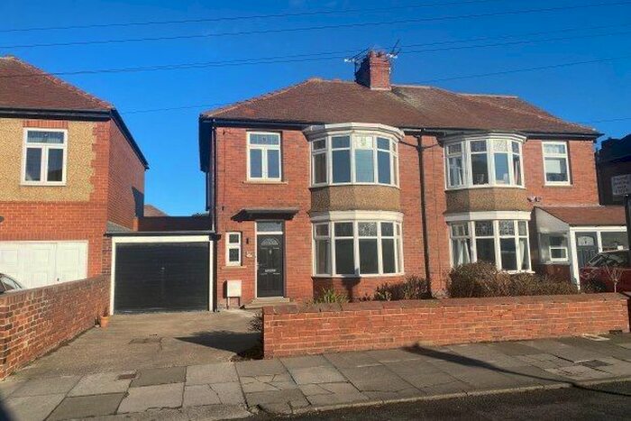 3 Bedroom Property To Rent In Queensway, Tynemouth, NE30