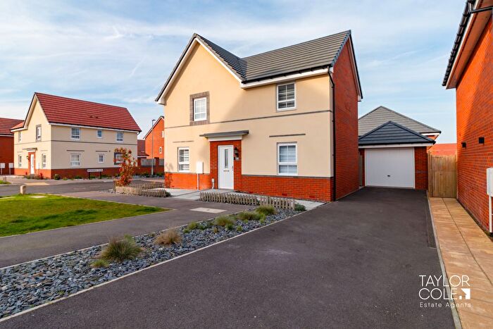 4 Bedroom Detached House For Sale In Austen Drive, Tamworth, B78