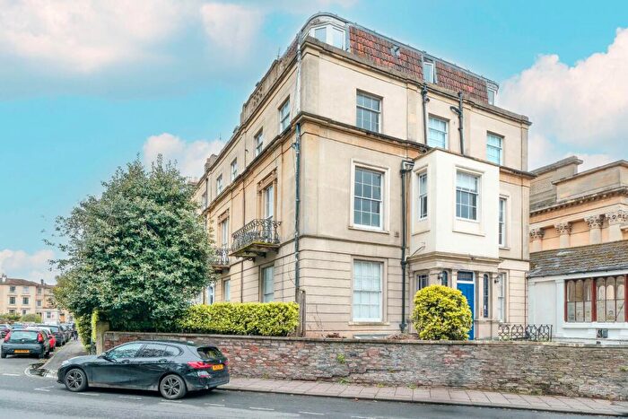 2 Bedroom Flat To Rent In Flat, Queens Road, Clifton, Bristol, BS8