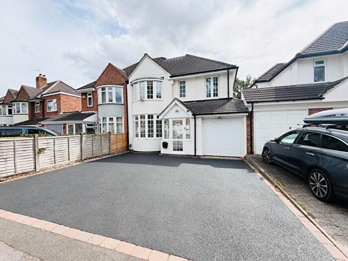 4 Bedroom Semi Detached House To Rent In Ralph Road, Shirley, Solihull, B90