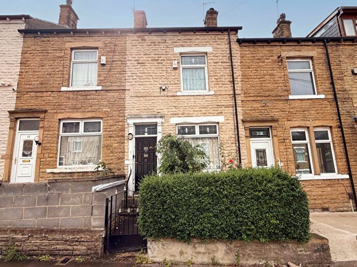 2 Bedroom Terraced House For Sale In Waverley Terrace, Great Horton, Bradford, BD7