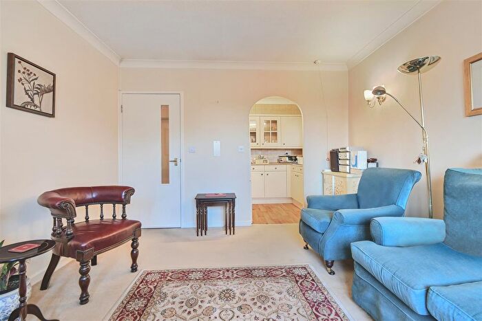 2 Bedroom Flat For Sale In Danesmead Close, Fulford, YO10