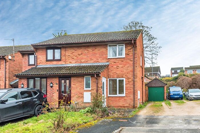 2 Bedroom Semi-Detached House For Sale In Pennycress Close, Swindon, SN25