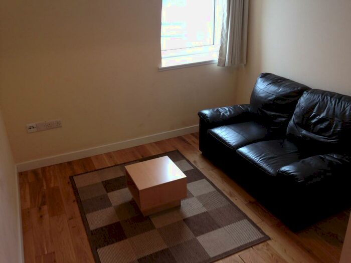 1 Bedroom Flat To Rent In Palmerston Road, The City Centre, Aberdeen, AB11
