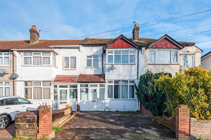 4 Bedroom Terraced House To Rent In Sherwood Avenue, Streatham Vale, London, SW16