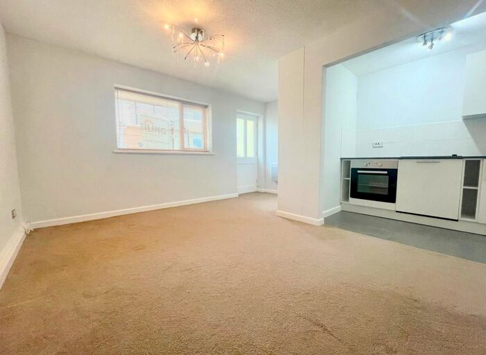1 Bedroom Flat To Rent In Devonshire Street, Cheltenham, GL50