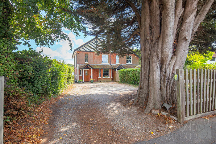 4 Bedroom Semi-Detached House For Sale In Blofield Road, Brundall, NR13