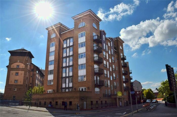 3 Bedroom Apartment To Rent In Riverside House, Fobney Street, Reading, Berkshire, RG1