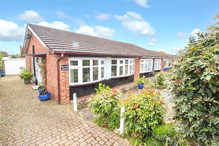2 Bedroom Bungalow To Rent In Dering Crescent, Leigh-on-Sea, Essex, SS9