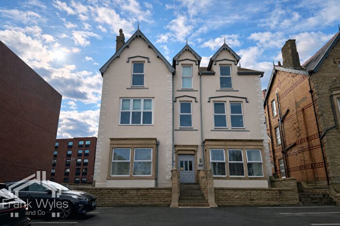 Flat For Sale In Clifton Drive North, Lytham St Annes, Lancashire, FY8