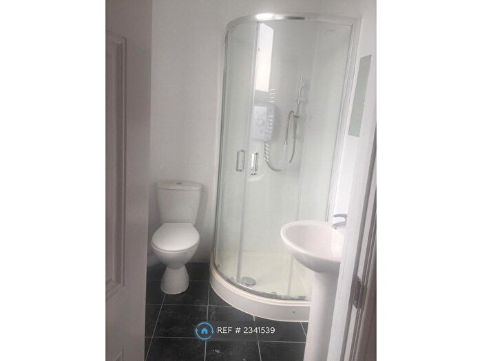 1 Bedroom Flat To Rent In Broadway, London, W13