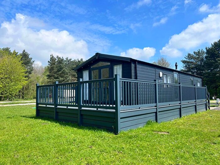 3 Bedroom Mobile/park Home For Sale In Newland, Epworth, Doncaster, DN9