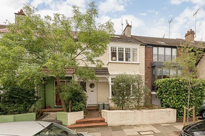 4 Bedroom Property To Rent In Cambridge Road, Twickenham, TW1