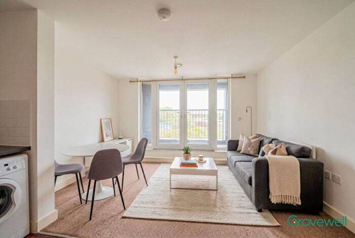 2 Bedroom Flat To Rent In Juniper House, Phoebe Street, Salford, M5