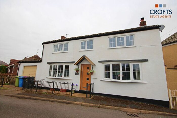 3 Bedroom Detached House For Sale In Pelham Crescent, Keelby, DN41