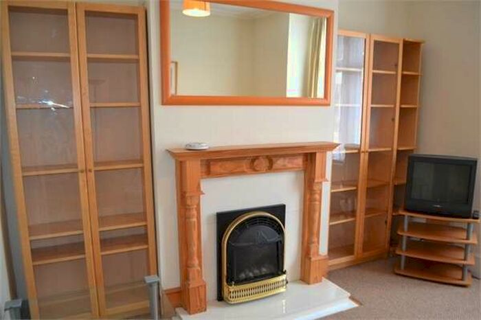 1 Bedroom Flat To Rent In Argyle Avenue, Hounslow, Greater London, TW3