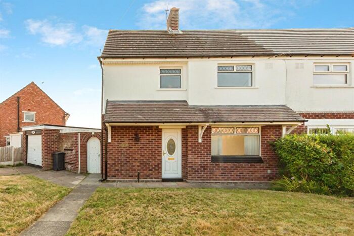 3 Bedroom Semi-Detached House For Sale In Kingsway, Winsford, CW7
