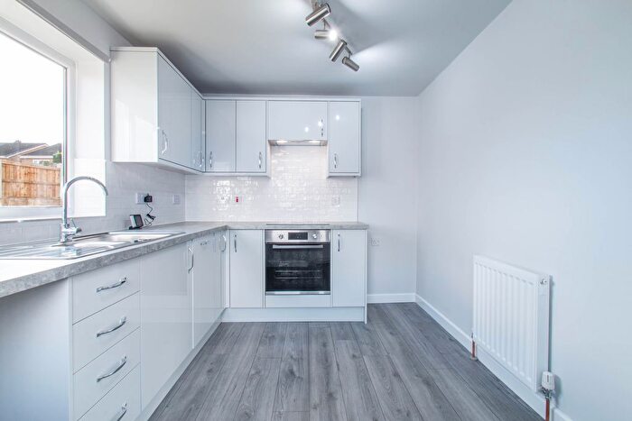 2 Bedroom Bungalow To Rent In Rockwood Crescent, Wakefield, WF4