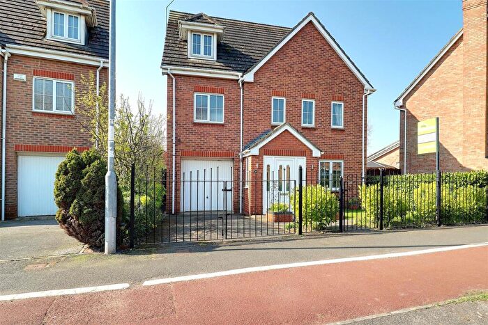 5 Bedroom Detached House For Sale In Elloughtonthorpe Way, Brough, HU15