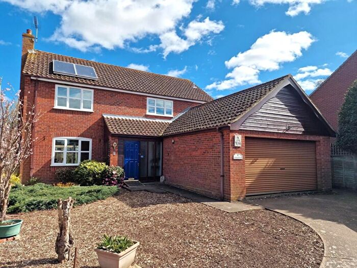 4 Bedroom Detached House For Sale In The Meadows, Thurton, NR14