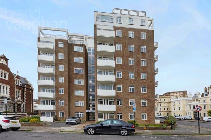 1 Bedroom Flat To Rent In St. Catherines Terrace, Hove, East Sussex, BN3