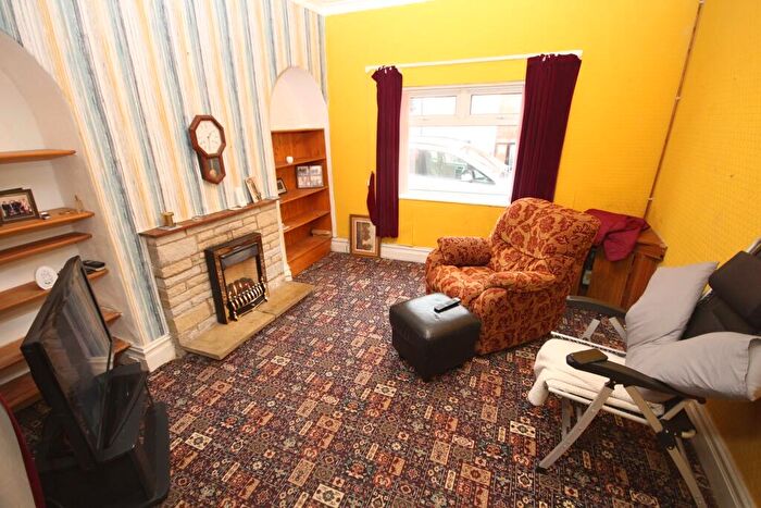 3 Bedroom Terraced House For Sale In Portland Street, Lincoln, Lincolnshire, LN5
