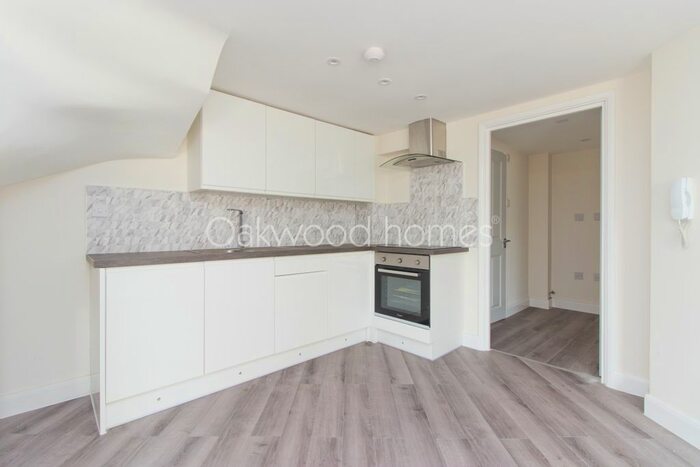 2 Bedroom Maisonette To Rent In Crescent Road, Margate CT9