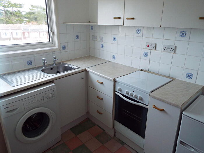 1 Bedroom Flat To Rent In Town Centre, Bournemouth, BH2