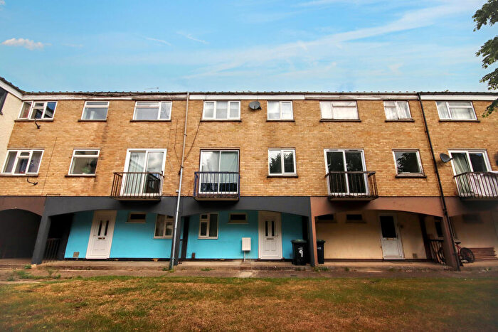 5 Bedroom Terraced House For Sale In St Mary's Square, Newmarket, CB8