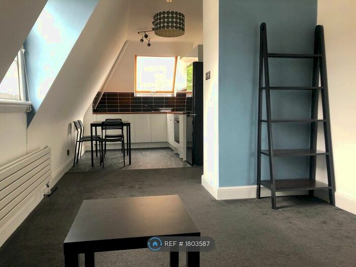 1 Bedroom Flat To Rent In Hart House, London, SE5