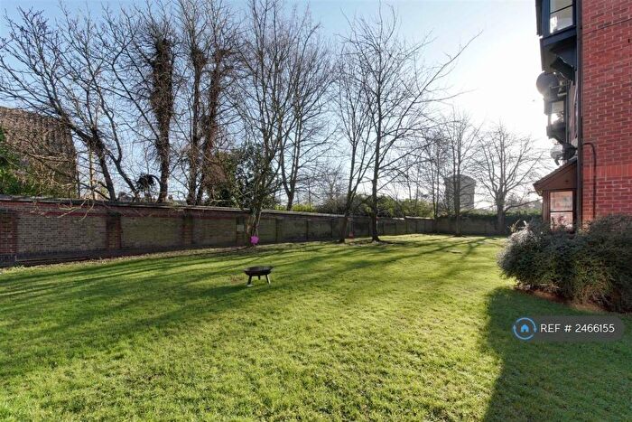 1 Bedroom Flat To Rent In Warwick Gardens, London, N4