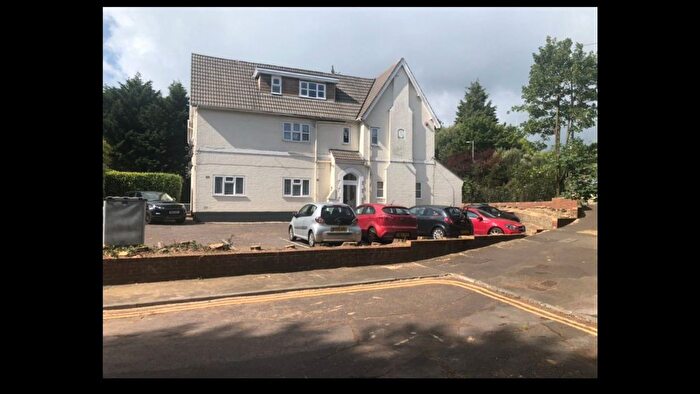 1 Bedroom Flat To Rent In Crescent Road, Bournemouth, BH2