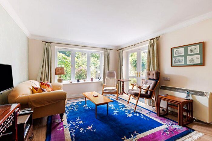 2 Bedroom Cottage For Sale In Stuart Court, Minchinhampton, GL6