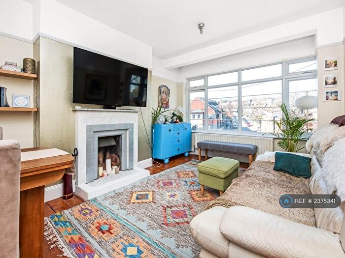 2 Bedroom Flat To Rent In Dartmouth Rd, London, SE23
