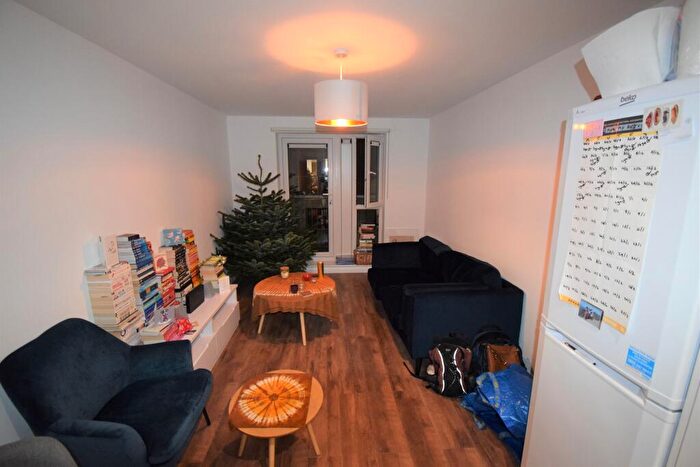 1 Bedroom Apartment To Rent In Stoke Road, Slough, SL2