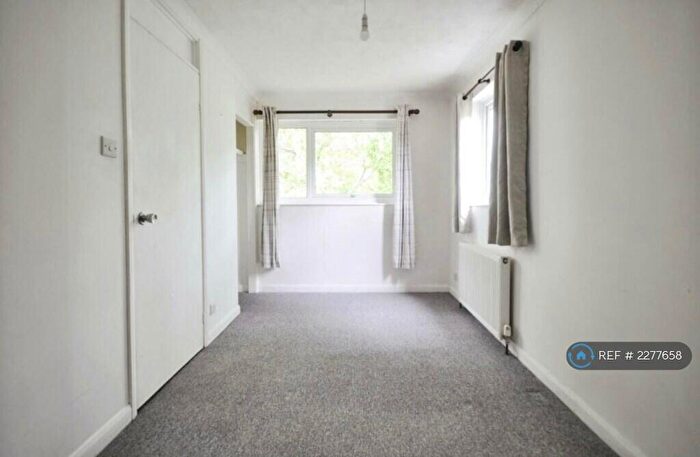 1 Bedroom End Of Terrace House To Rent In Canberra Close, Exeter, EX4